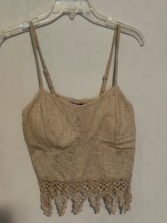 Rue21 Tops - rue21 Beige Crochet Lace Trim Cami Top – Boho Coquette Tank 🤍